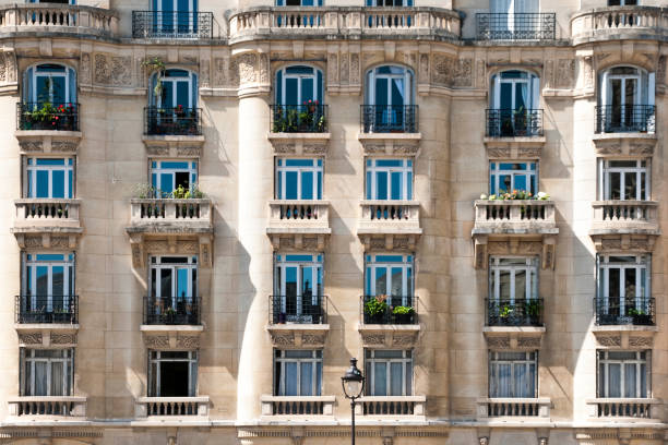 Investir dans l'immobilier locatif à travers une SCI devient une option très populaire aujourd'hui. En effet, cette solution permet