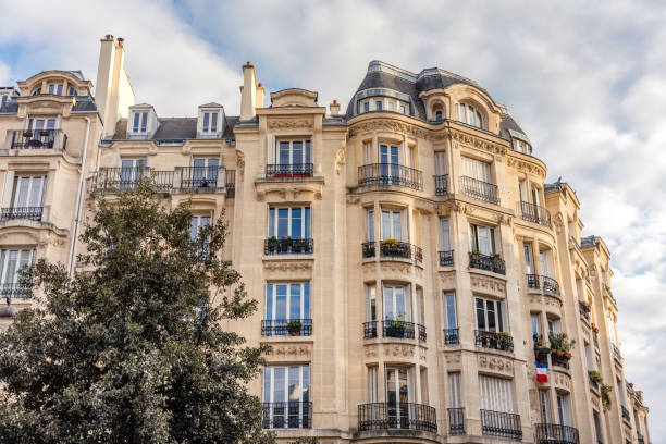 Il faut bien choisir le régime fiscal pour optimiser son investissement locatif. En effet, deux options principales existent :